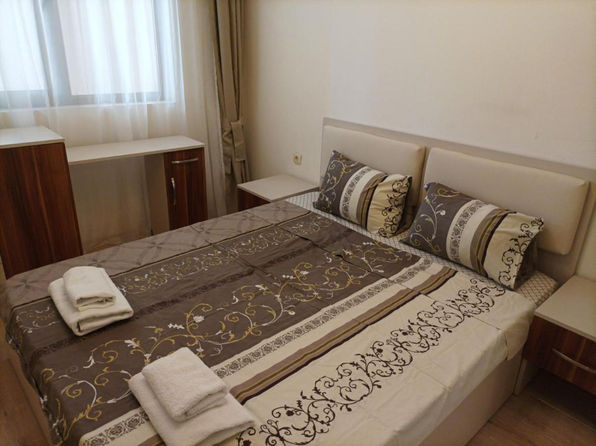One Bedroom Apartment 5 - Restaurant Stadium プロヴディフ エクステリア 写真